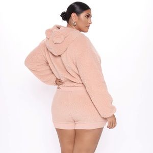 FashionNova Curve Fuzzy Sherpa Short Set Peach 2X